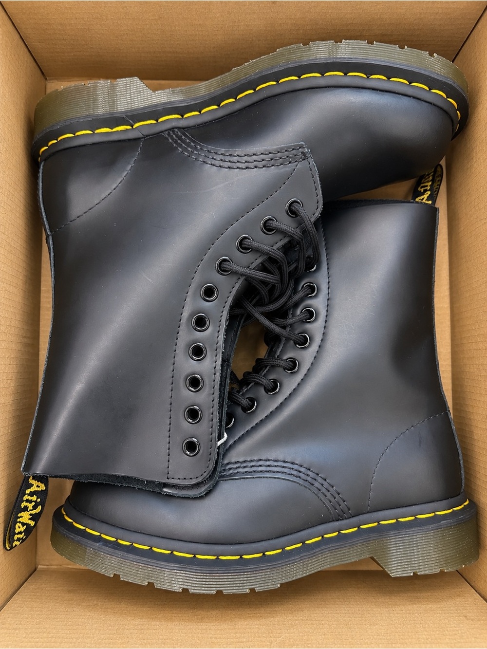 Dr. Martens 1490 Smooth Leather 10-Eye Boots Black | Women’s US 6 NWT